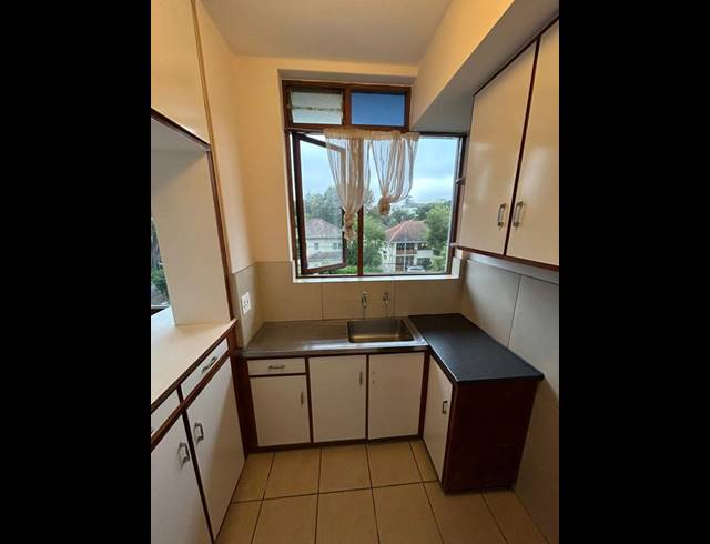 0 BEDROOM PROPERTY TO RENT IN RONDEBOSCH